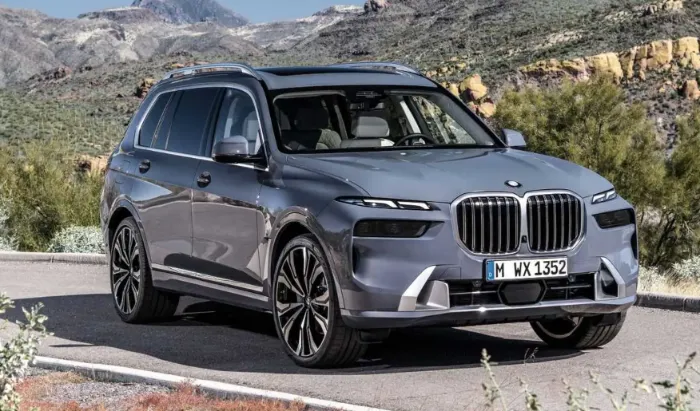 BMW X7 2025: Colors, Facelift, and Price