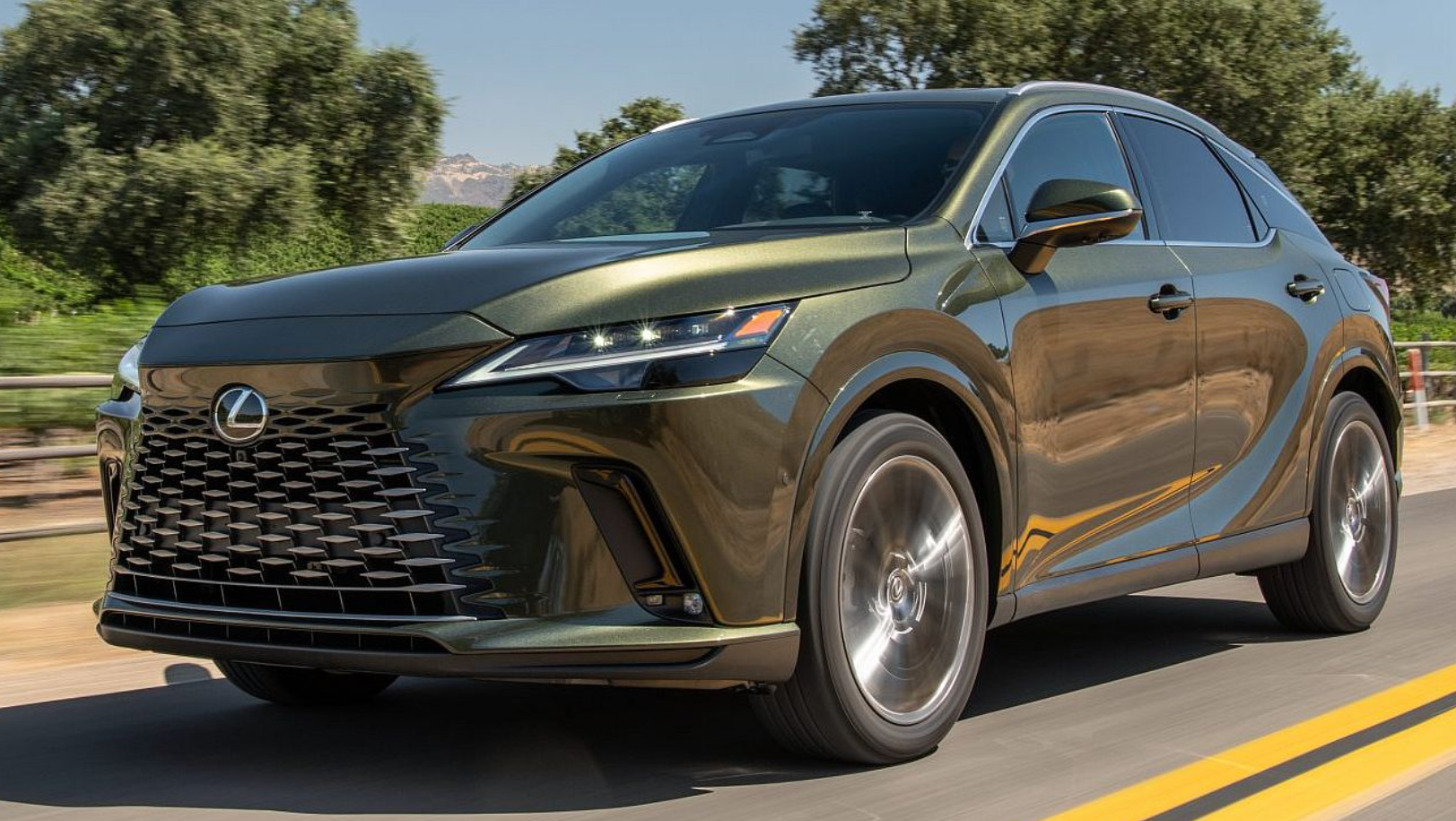 New Lexus RX 450h 2025 Tech Upgrades and New Colors