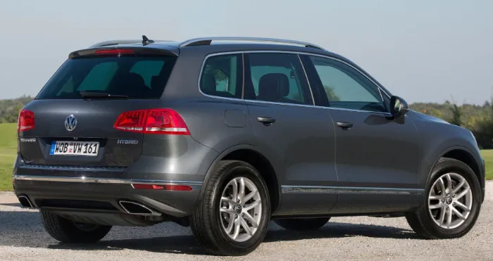Volkswagen Touareg 2025: Hybrid, Cost, and Specs
