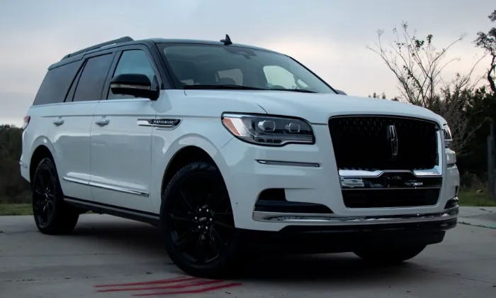 Lincoln Navigator 2025: Cost, Changes, and Concept