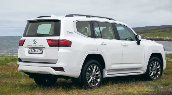 New Toyota Land Cruiser SUV 2025: Changes, Cost, and Release Date